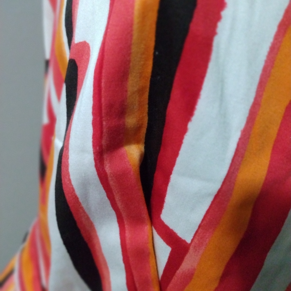 Dress - Picture 7 of 8